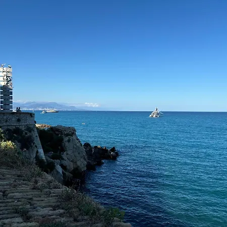 La Pablita, Vieil Antibes, Remparts Antibes