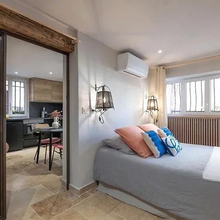 La Pablita, Vieil Antibes, Remparts Apartment
