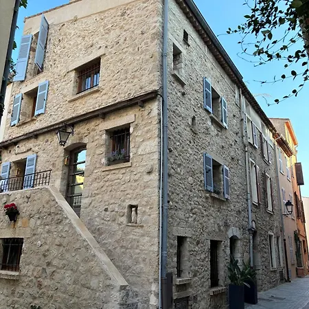 La Pablita, Vieil Antibes, Remparts Antibes