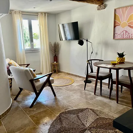 Апартаменты La Pablita By Evasion Riviera, Vieil Antibes, Remparts Антиб